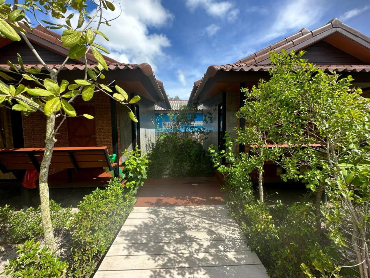 The Beatles Lagoon Chalong Exterior photo