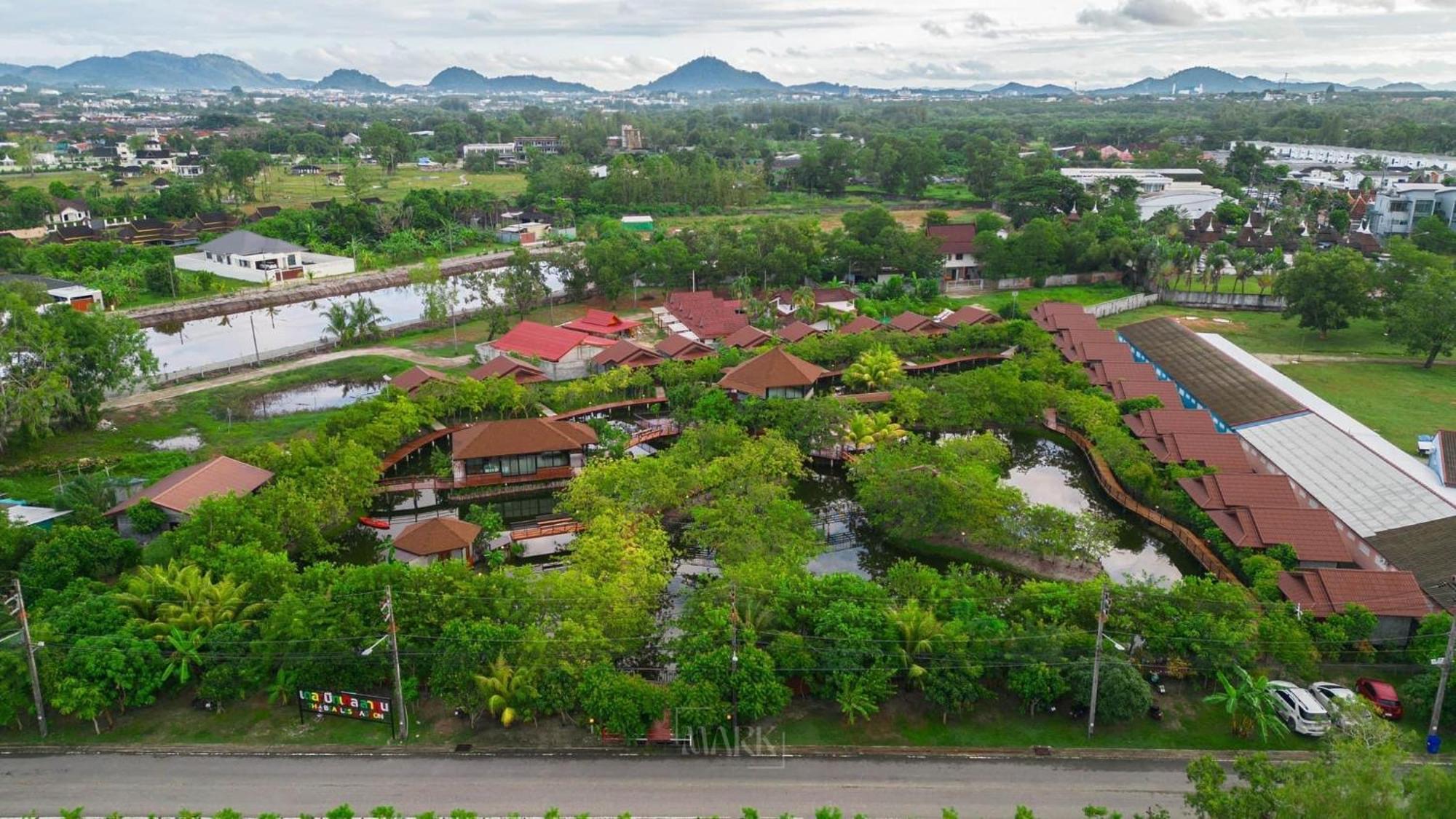 The Beatles Lagoon Chalong Exterior photo